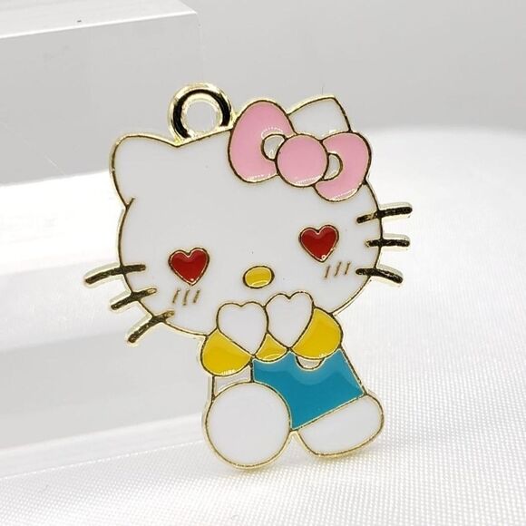 Brand New Hello Kitty Pendant #5 - Picture 1 of 3